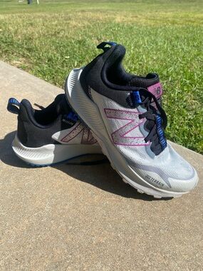 New Balance Women's Grey, Black & Purple Trail Sneakers